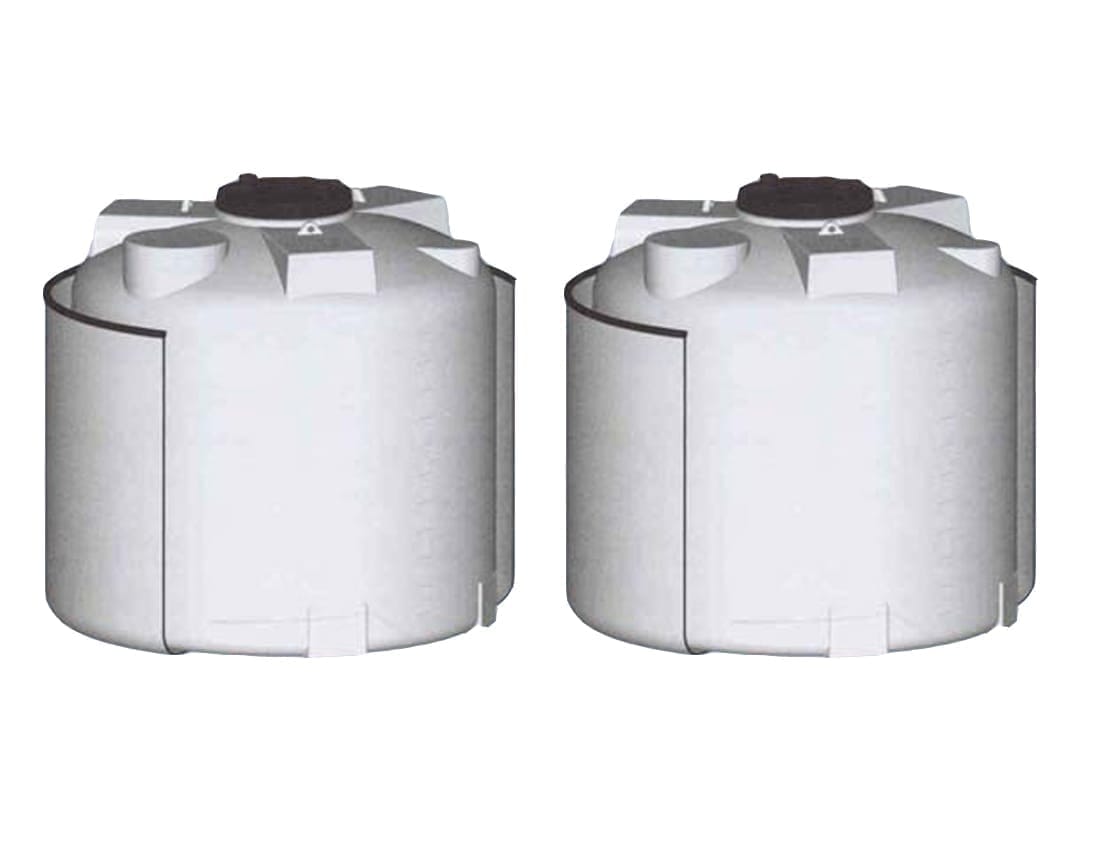 Twee witte ronde staande PE-tanks in een opvangbak, weergegeven in doorsnede